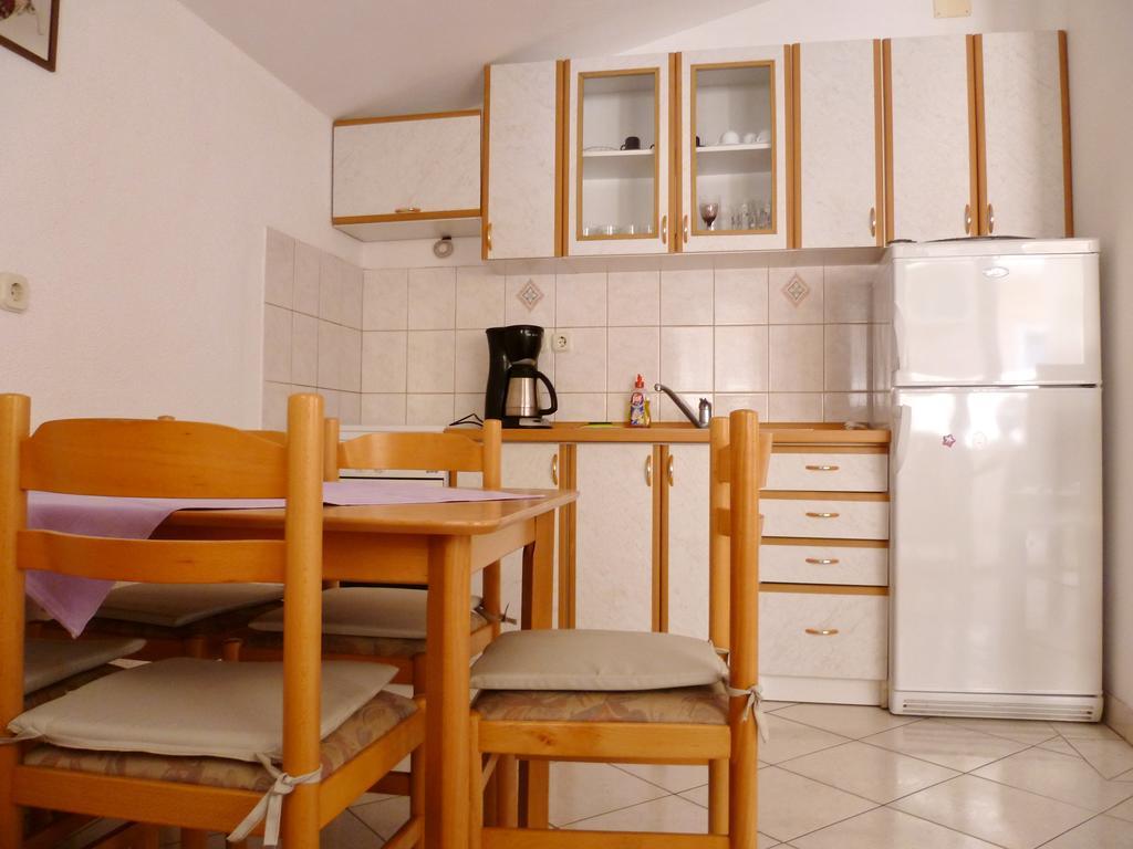 Apartments Sanda Tribunj ตรีบูนย์ ภายนอก รูปภาพ