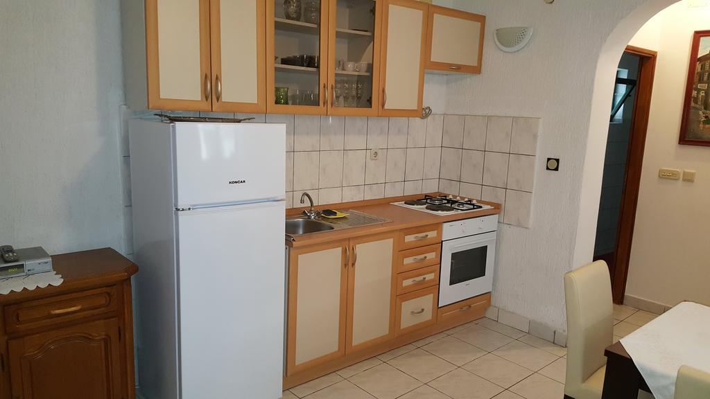 Apartments Sanda Tribunj ตรีบูนย์ ภายนอก รูปภาพ
