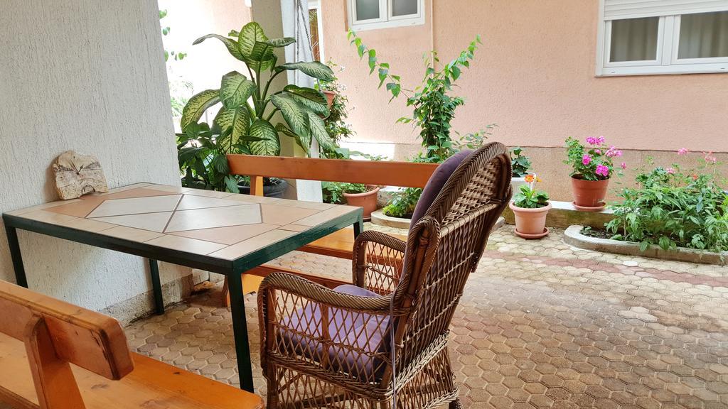 Apartments Sanda Tribunj ตรีบูนย์ ภายนอก รูปภาพ