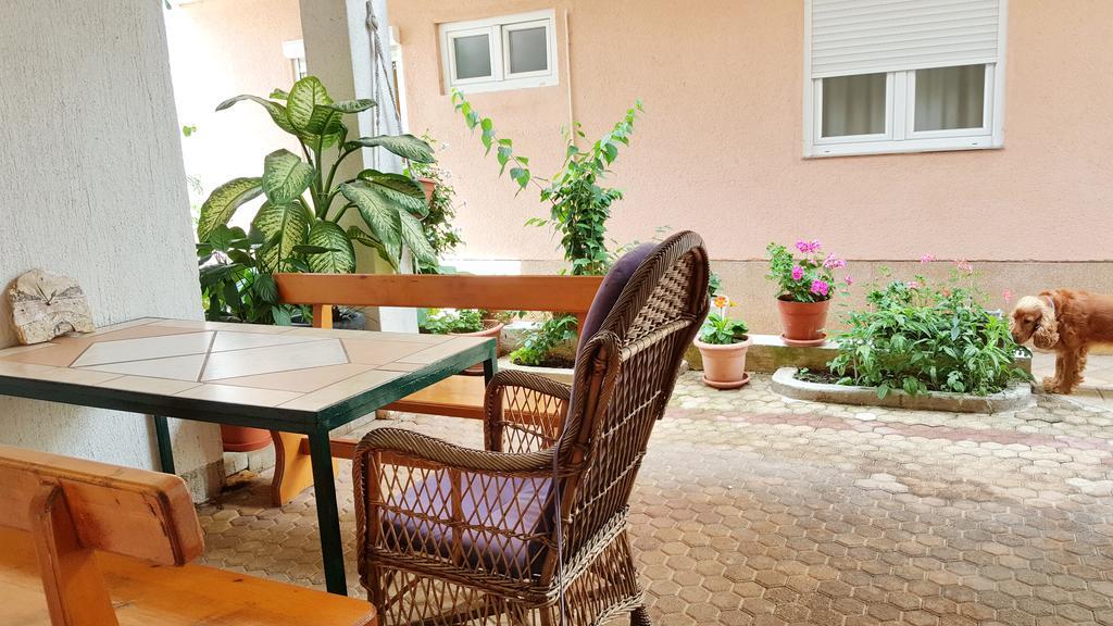 Apartments Sanda Tribunj ตรีบูนย์ ภายนอก รูปภาพ