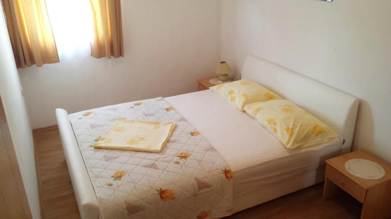 Apartments Sanda Tribunj ตรีบูนย์ ห้อง รูปภาพ